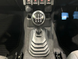 【フロア5速MT】走りの6速MT!!スポーティーな走行をお楽しみいただけます♪