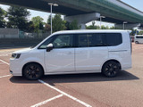 ステップワゴン 2.0 e:HEV スパーダ 