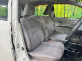 運転席シート廻りは使用感も少なく、良好な状態となっています。前オーナー様が丁寧に使っていたことがよくわかりますね。