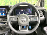 【ステアリングスイッチ】運転中、前方から目線をそらすことなく、オーディオ等の操作が可能な便利機能!安心&快適なドライブを演出してくれます♪