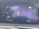 メーター内のディスプレイには運転をサポートするさまざまな情報を表示。
