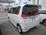 JR『立ヶ花駅』から車で8分、長野電鉄『信州中野駅』から車で8分です。電車でお越しの際は、事前にご連絡を頂ければ駅までお迎えに参ります。