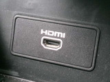 HDMI接続可能です。スマホと接続して車内で映像も楽しめます。