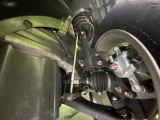 お車を安心してお乗りいただく為には、足回りの定期点検が欠かせません。サービスサポート(有償保証)では無料点検もご提供しており、安心のカーライフをお過ごしいただけるサポート体制が整っています。