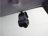 ◆ドライブレコーダー◆映像・音声などを記録する自動車用の装置です。 もしもの事故の際の記録はもちろん、旅行の際の思い出としてドライブの映像を楽しむことができます。