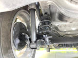 お車を安心してお乗りいただく為には、足回りの定期点検が欠かせません。サービスサポート(有償保証)では無料点検もご提供しており、安心のカーライフをお過ごしいただけるサポート体制が整っています。