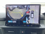 フロントカメラ装備です。運転席から見づらいバンパー下部を映します。