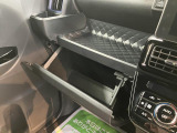 店内では季節で変わるダイハツオリジナルの美味しいスイーツとドリンクでおもてなしいたします。
