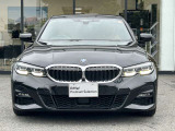 サービスにはドイツ本国と同様に教育と訓練を受け、BMWを知り尽くした「マイスターメカニック」が数多く在籍しております。納車前点検整備で、お客様に安心と安全をお届けいたします。