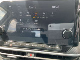 TV視聴や音楽機器の接続など、多彩なナビです。ドライブも退屈なく楽しめますよ!