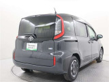 リヤ5面はプライバシーガラス☆強い日差しや車外の視線から室内を守ってくれます。