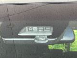 【三菱e-Assist】走行中に前方の車両等を認識し、衝突しそうな時は警報とブレーキで衝突回避と被害軽減をアシスト。より安全にドライブをお楽しみいただけます。
