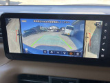 車両の左右側面が際まで見える