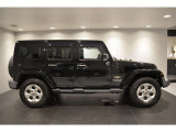 台形ホイールアーチもJeepの伝統の一つです。