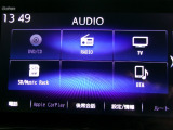 FM・AMラジオ、CD・DVD再生、フルセグTV、Bluetooth、USBなどがご利用いただけるため、お好みに合わせてお楽しみいただけます。