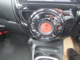 オートエアコンですので、車内を快適な空間に出来ます♪