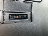 ETC車載器もビルトインタイプで取り付けられておりますので、高速道路の料金所をストレスなく通過して頂けます♪最近ではマストのアイテムですね!