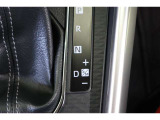 MTモード(シーケンシャルシフト)を装備しています。CVT車でありながら、マニュアル感覚のシフトチェンジが可能です。ドライバーの変速操作に応えたアクティブな走りが楽しめます。