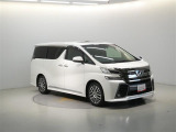 当店はお客様駐車場ももちろん完備しており、併せて新車も併設してますのでお気軽にご来店下さいませ。