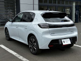 最新鋭の自社整備工場にて、車検・点検は勿論の事、あらゆるご要望にお応えすべく輸入車ディーラーならではの最新のコンピューターシステムとベテランの整備士がバックUP!