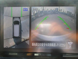 アラウンドビューモニター、車の周囲がナビ画面で確認でき、安心して駐車することができます。