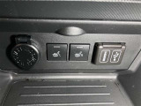 シートヒーター付きです。座面と背もたれをすばやく温めるシートヒーターを内蔵しています。身体を直接温めることができ寒い日も快適なドライブが楽しめます♪
