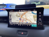 【ナビ】Honda純正ナビゲーション装備(HondaCONNECT対応)スマートフォンからリモート操作が可能。車内Wi-Fiや自動地図更新など便利な機能が使用できます。●基本パック(有料)が必要です。