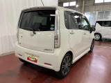 後席の方もくつろげる、ゆとりのある車内。
