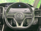 【純正革巻きステアリング】上質な革を使用することで、手にしっかり馴染みとても運転しやすいハンドルです♪
