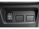 片側パワースライドドア付で、挟み込み防止機能によりお子様の乗り降りも安心!車内・車外のドアハンドルからはもちろんのこと運転席スイッチやリモコンキーからも開閉操作が可能で大変便利な装備となっております!