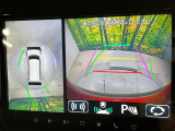 【全方位モニター用カメラ】専用のカメラにより、上から見下ろしたような視点で360度クルマの周囲を確認することができます☆死角部分も確認しやすく、狭い場所での切り返しや駐車もスムーズに行えます。