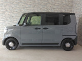 オプションになりますが、ボディーコーティングもご用意しております。新車の輝きに近づき、洗車などのお手入れも楽になりますよ。