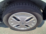 タイヤの溝も4輪ともまだまだ残っております。