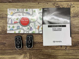 車両取扱説明書・ナビゲーション説明書・整備点検記録簿が揃っております。