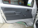 上質なお車を厳選して入荷しています!すぐに売れてしまうこともございますので気になったらまずはご連絡ください!