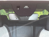 【i-ACTIVESENSE】走行中に前方の車両等を認識し、衝突しそうな時は警報とブレーキで衝突回避と被害軽減をアシスト。より安全にドライブをお楽しみいただけます。