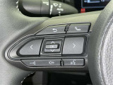 ステアリングスイッチ装備!運転しながら手元でオーディオの操作などができます。