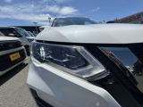 【ライトランプ】暗い夜道やトンネル内など明るい光で照らして運転をサポート。危険な暗所もこれで安心!