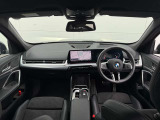 BMW専門のメカニックが、100項目にも上るポイントを徹底的にチェック。交換基準に達した部品があれば、弊社負担にて交換後、お客様へご納車致します。