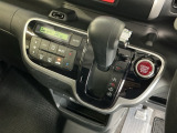 発進時から滑らかに加速する無段階変速のCVTはストップ&ゴーの多い街の中も快適です