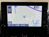 純正ナビが付いています。タッチパネル式で使いやすく、Bluetooth機能も搭載しており運転中もとても楽しくドライブできます。