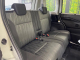高品質なオリジナルフロアマットもオプションにてご用意しております。お好きなデザインやカラーをお車に合わせて選んでいただくことができます♪