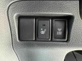 運転席のみシートヒーター装備。