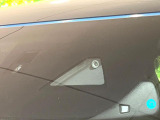【i-ACTIVESENSE】走行中に前方の車両等を認識し、衝突しそうな時は警報とブレーキで衝突回避と被害軽減をアシスト。より安全にドライブをお楽しみいただけます。