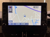 純正ナビが付いています。タッチパネル式で使いやすく、Bluetooth機能も搭載しており運転中もとても楽しくドライブできます。
