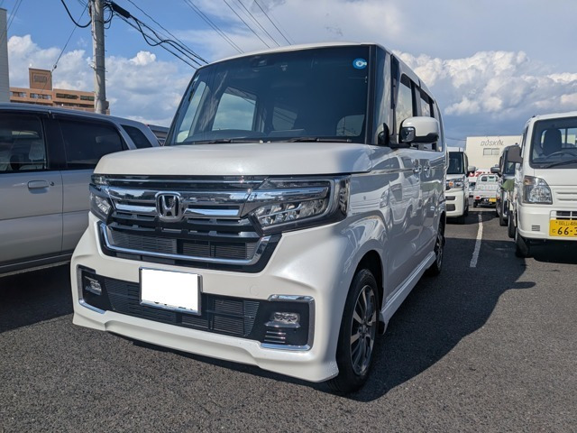 ホンダ N-BOXカスタム 