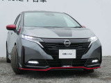 アダプティブLEDヘッドライト。フロントカメラで前方の状況を検知し対向車や先行車に眩しい思いをさせることなく必要なところだけを遠くまで照射します。