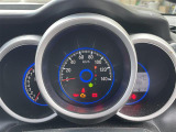 【スピードメーター】メーターがシンプルで見やすく運転しやすいですね。