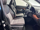 【運転席シート】ゆったりと広々した空間です。ストレスなく運転ができますよ!