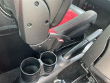 店舗にて現車の確認もいただけますので、お電話で在庫のご確認の上是非ご来店くださいませ。